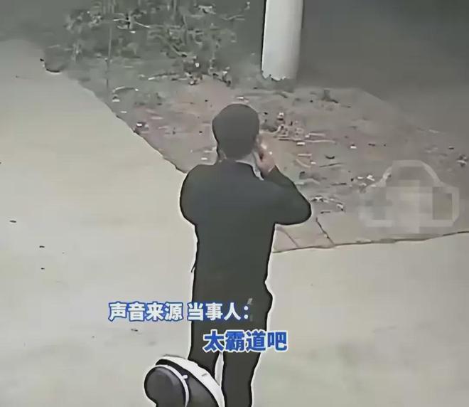 长在饭店院内小便还闹事冲上热搜评论炸锅k8凯发马竞赞助好大官威！人社局副局(图9)