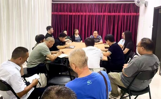 口的“爆改”打造多彩龙腾苑六区社区k8凯发马竞赞助“六色助力”！家门(图3)