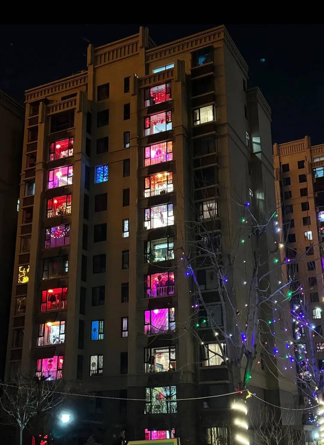 快把几千万春节游客闪瞎了山西人的“蹦迪”灯笼又(图13)