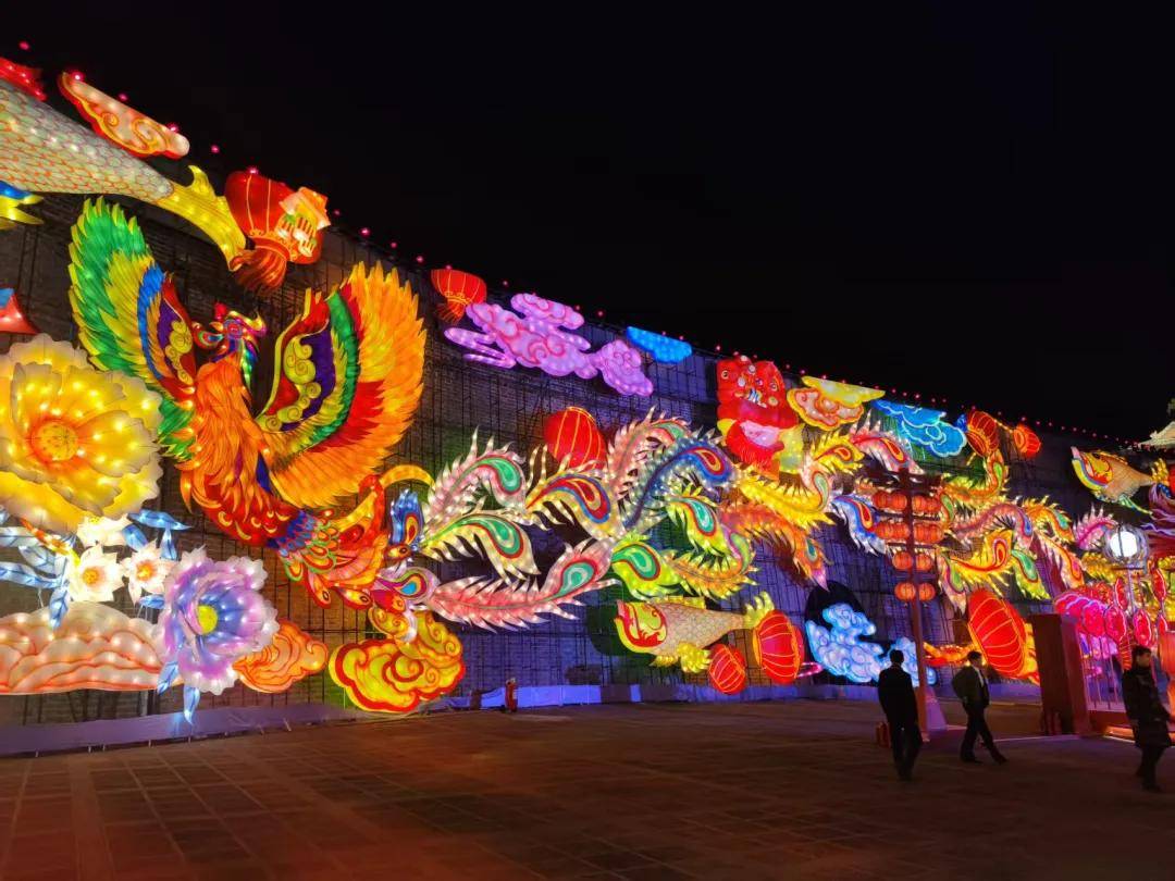 快把几千万春节游客闪瞎了山西人的“蹦迪”灯笼又(图16)