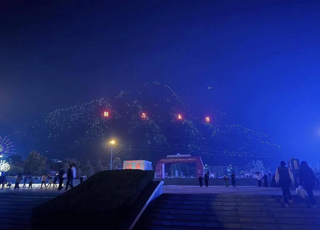 快把几千万春节游客闪瞎了山西人的“蹦迪”灯笼又(图25)